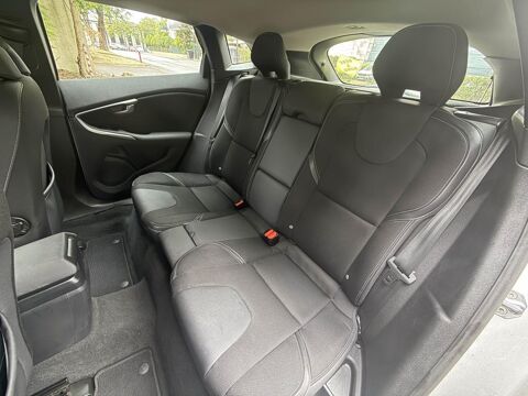 V40 T2 - 122  BERLINE Momentum Business PHASE 2 2016 occasion 77185 Lognes