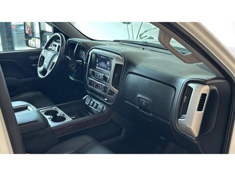 Sierra 1500 V8 6.2 420 ch Version XXL - TVA - CTTE PLATEAU - 4 PLAC 2015 occasion 17600 Saujon