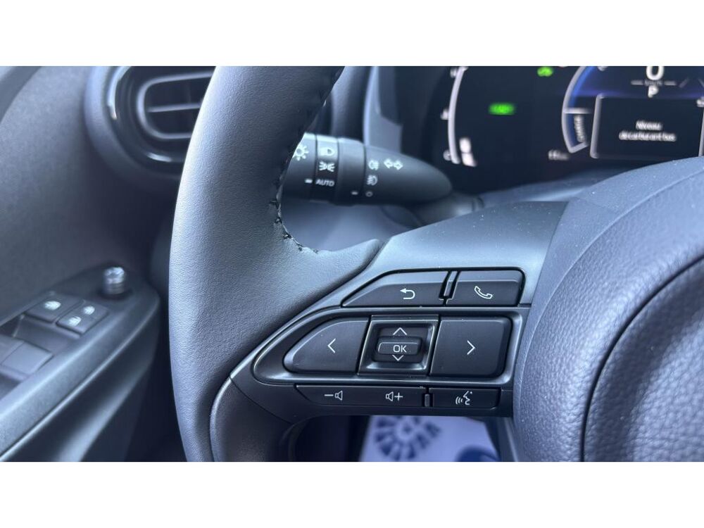 Yaris Hybrid 116 e-CVT Design +PK HIVER+KEYLESS 2026 occasion 81580 Soual