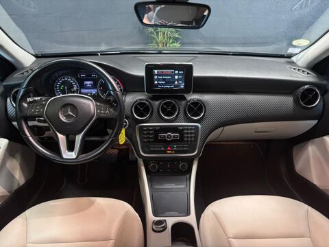 Classe GLA 200 CDI BV 7G-DCT BM X156 Intuition - GARANTIE 6 MOIS MINIM 2014 occasion 33700 M&eacute;rignac