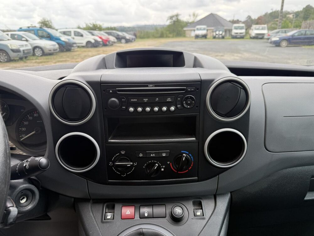 Berlingo 1.6i 16V - 90 II 2008 COMBI Multispace PHASE 1 2009 occasion 19100 Brive-la-Gaillarde