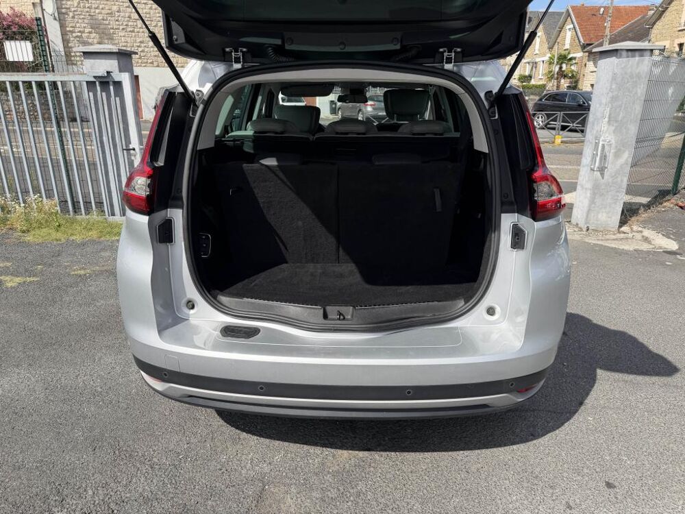 Sc&eacute;nic 1.6 Energy dCi - 160 Bva 7pl Initiale Paris gps + clim + cam 2018 occasion 19100 Brive-la-Gaillarde