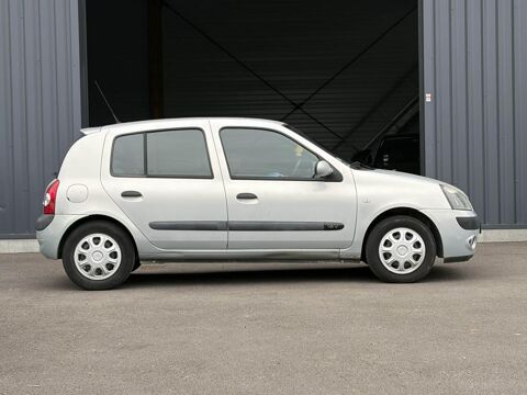 Clio 1.2i 16V II BERLINE Confort Authentique PHASE 3 2004 occasion 76710 Eslettes