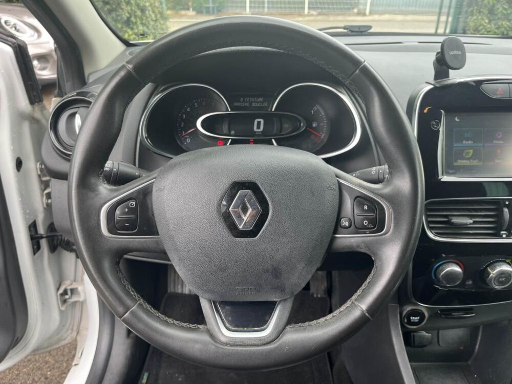 Clio 1.2 TCE 120ch - CLIM - BLUETOOTH - REGULATEUR 2017 occasion 13760 Saint-Cannat