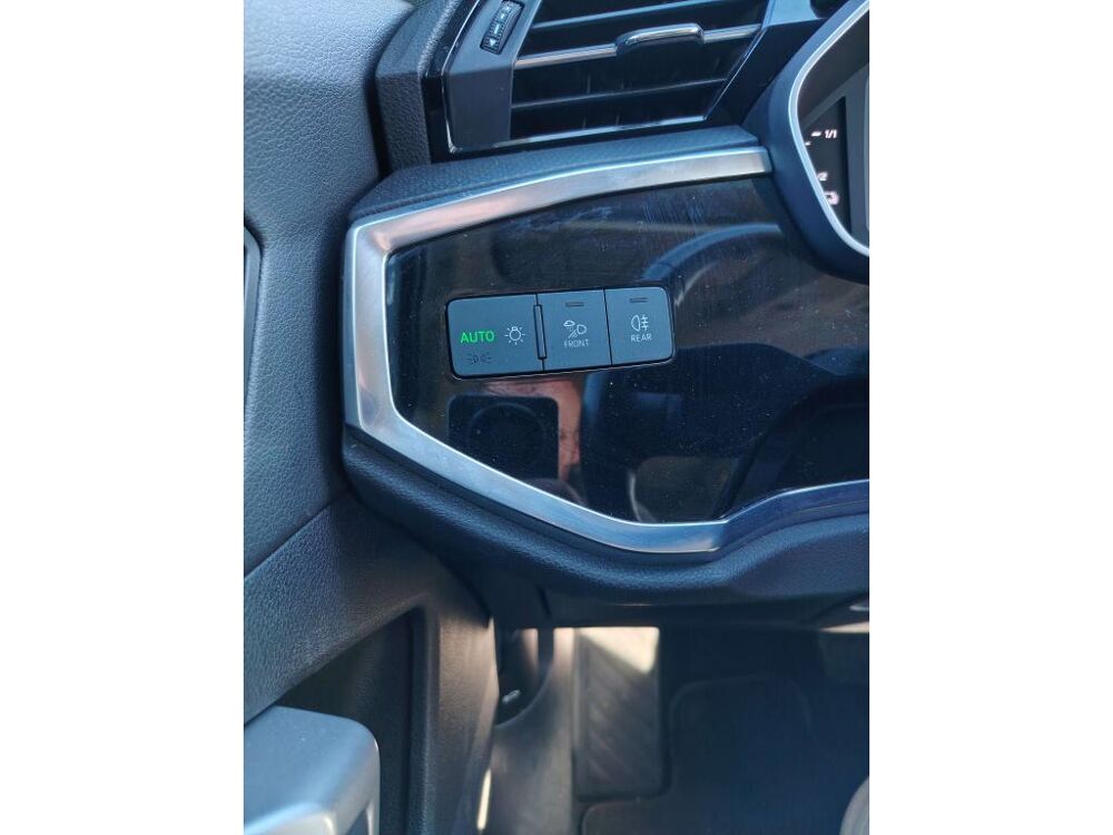 Q3 BUSINESS LINE 45 TFSI e 245 S-Tronic 6 2021 occasion 44700 Orvault