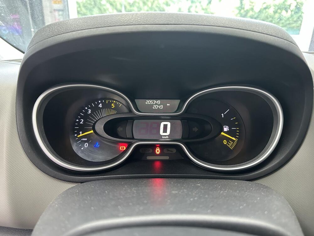 NV300 Visia 2.8t L1H1 1.6 dCi - 95 FOURGON Fourgon L1H1 PHASE 1 2016 occasion 33370 Artigues-pr&egrave;s-Bordeaux