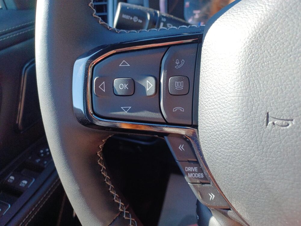 RAM 1500 CREW LIMITED NIGHT EDITION BOX HAYON MULTI V8 5,7L 2026 occasion 91830 Le Coudray-Montceaux
