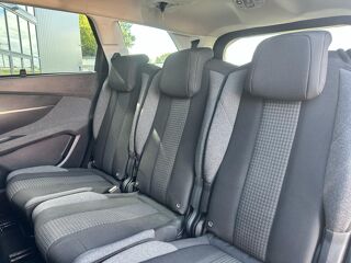 5008 1.2 130 CH ACTIVE KIT DISTRIB A JOUR APPLE CARPLAY GARANTI 2020 occasion 33450 Montussan
