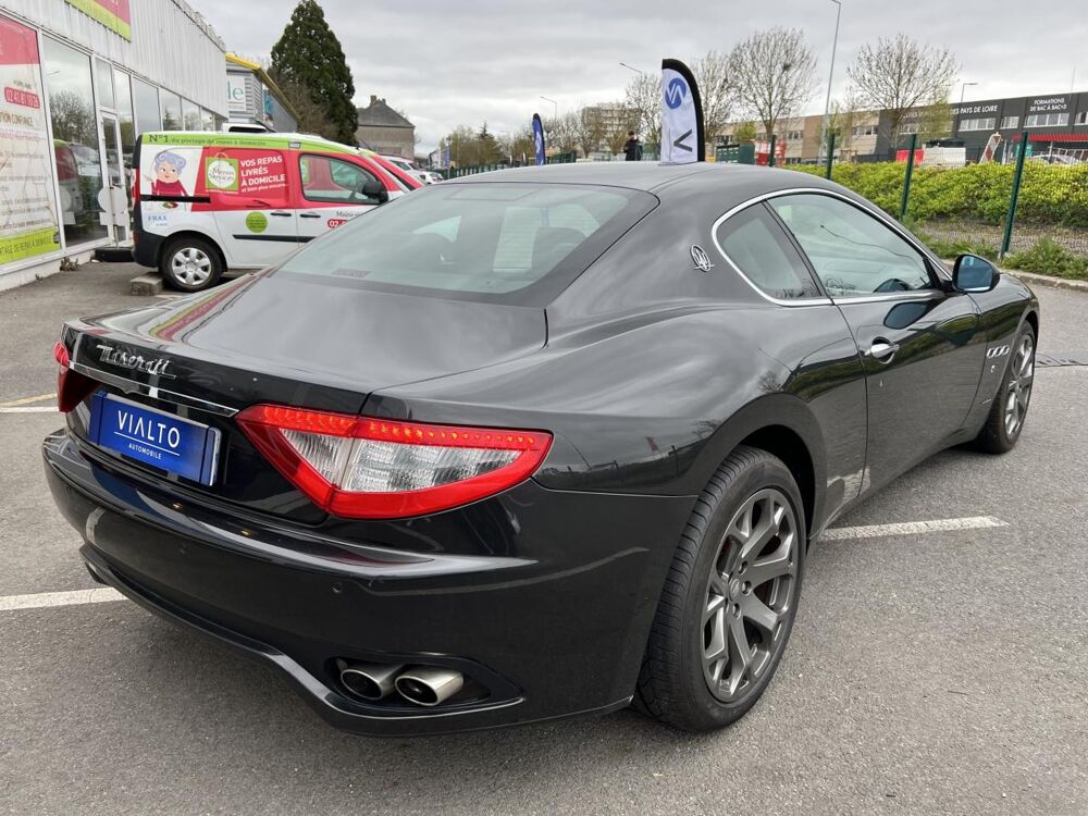 Granturismo 4.2i V8 - BVA COUPE 2008 occasion 49070 Beaucouz&eacute;