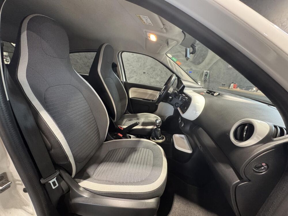 Twingo 0.9TCe Intens - 90 - CLIMATISATION - REGULATEUR - BLUETOOTH 2016 occasion 25300 Pontarlier