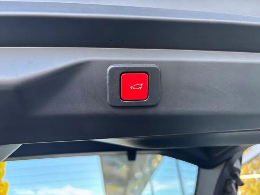 3008 GT EXCLUSIVE HYBRID 145 DCS6 TOIT OUVRANT AUDIO FOCAL SIEGES 2025 occasion 81000 Albi