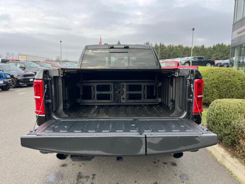 RAM 1500 CREW LIMITED NIGHT EDITION BOX HAYON MULTI 2025 occasion 91830 Le Coudray-Montceaux