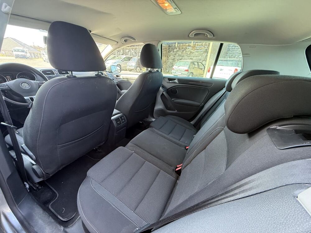 Golf 1.4 16V TSI - 122 Boite auto VI BERLINE Confortline 2011 occasion 19100 Brive-la-Gaillarde