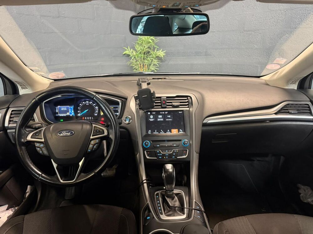 Mondeo 2.0 iVCT Hybrid 187 CH - BV CVT - FINITION Vignale - GARANTI 2019 occasion 33700 M&eacute;rignac