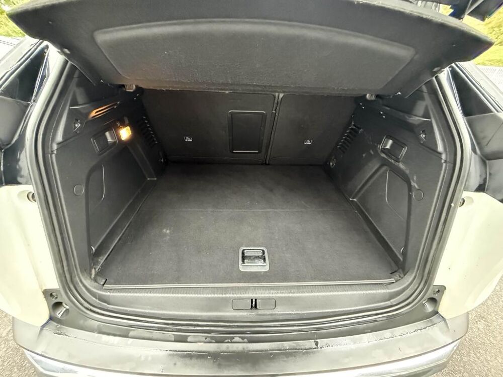 3008 Hybrid - 225 - BV e-EAT8 Allure Pack GPS + CAMERA AR + CARPL 2022 occasion 19100 Brive-la-Gaillarde