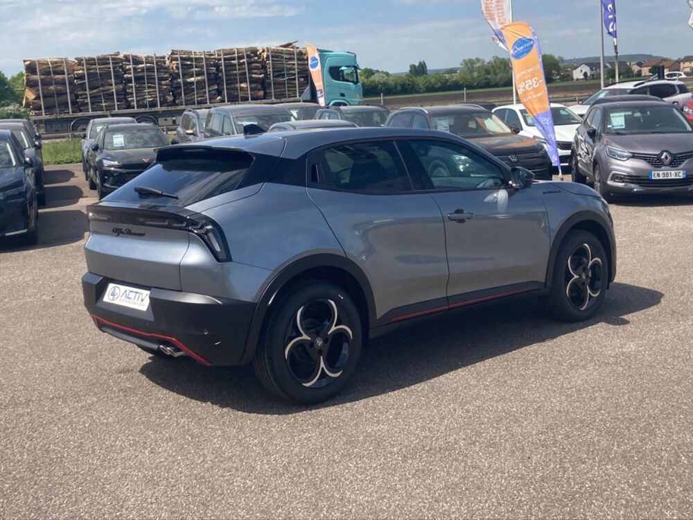 Junior 1.2 ibrida 145 speciale e-dct6 2026 occasion 85150 Les Achards