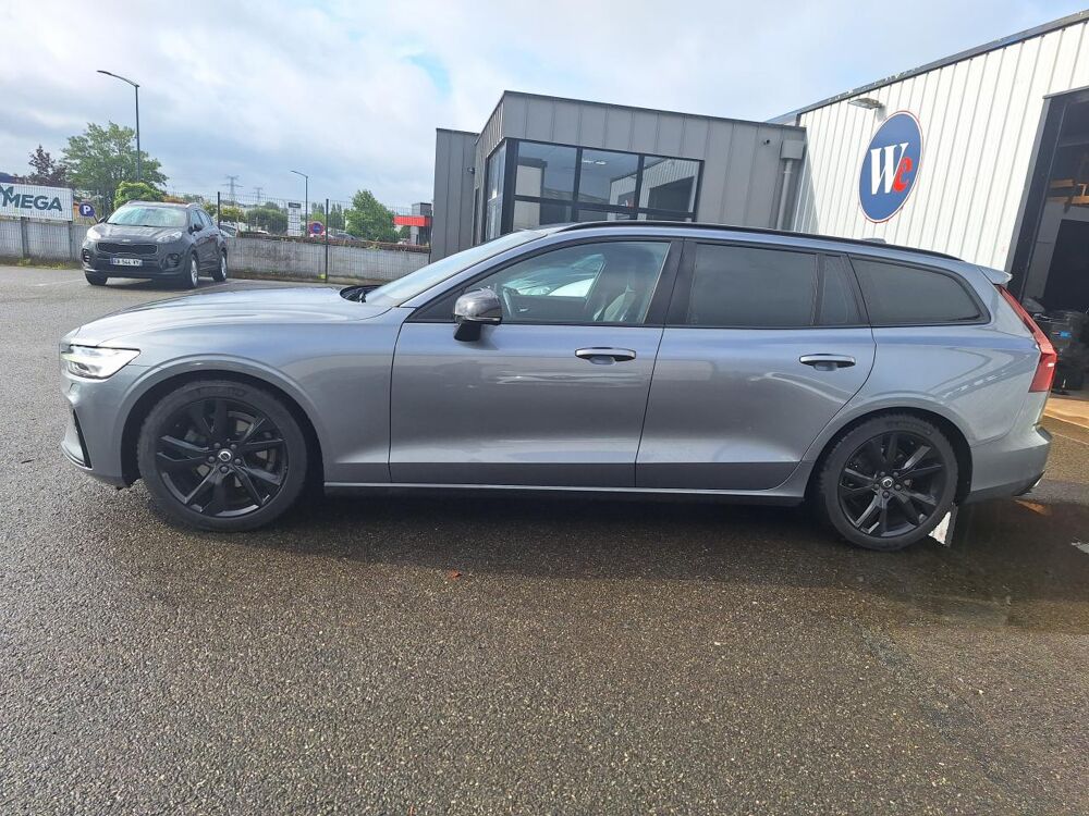 V60 2.0 B4 D 211H 197 MHEV HYBRID R-DESIGN GEARTRONIC BVA 2021 occasion 56850 Caudan
