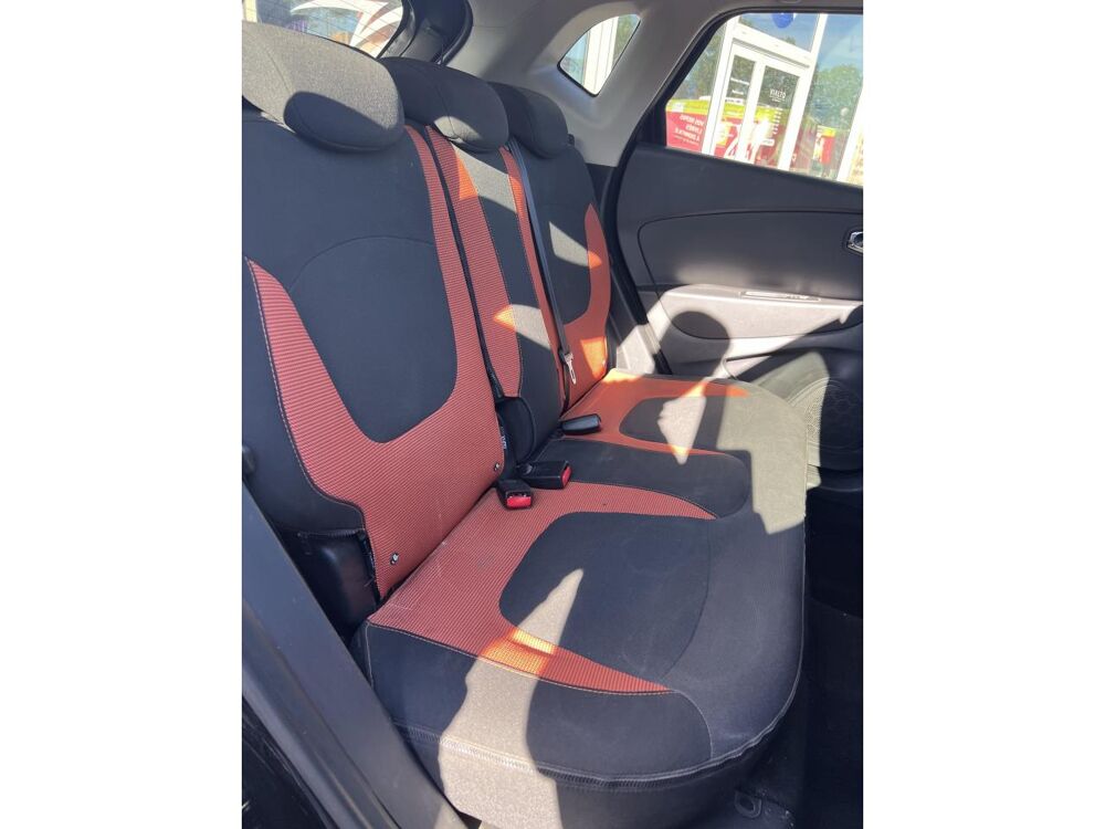 Captur 1.5 dCi - 90 Helly Hansen (Suivi Complet) 2014 occasion 49070 Beaucouz&eacute;