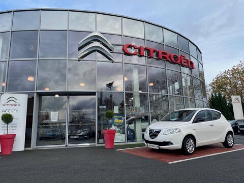 Lancia Ypsilon 1.2 8v 69 ch stop&start Gold 2014 occasion Blois 41000