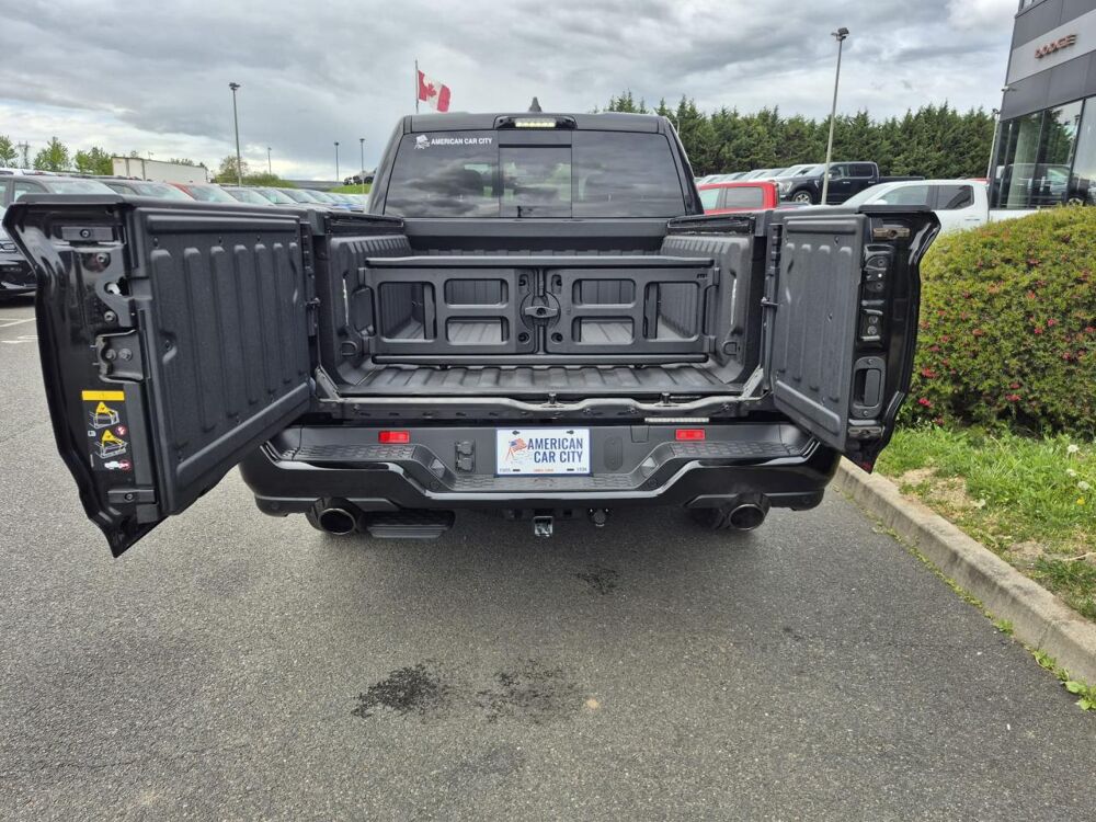 RAM 1500 CREW LAIE SPORT NIGHT EDITION AIR BOX HAYON MULTI 2025 occasion 91830 Le Coudray-Montceaux