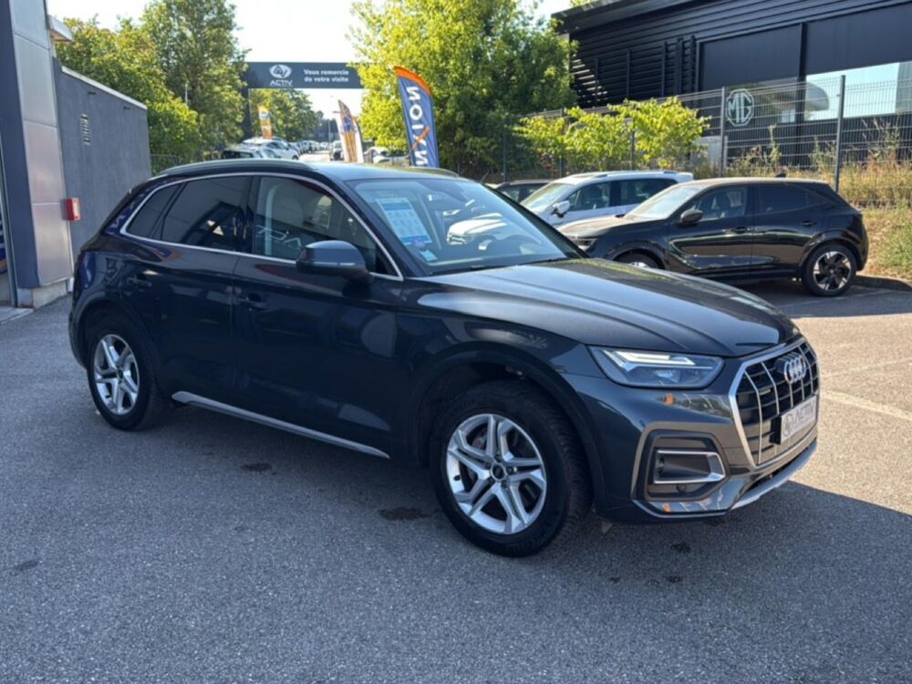 Q5 50 tfsi e 299 business executive quattro s tronic 7 2022 occasion 85150 Les Achards