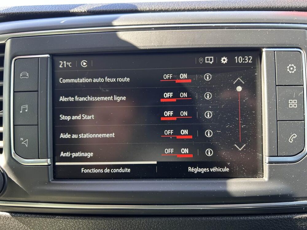 Vivaro L2 STANDART PACK BUSINESS BlueHDi 120 S&S FOURGON 2022 occasion 44700 Orvault