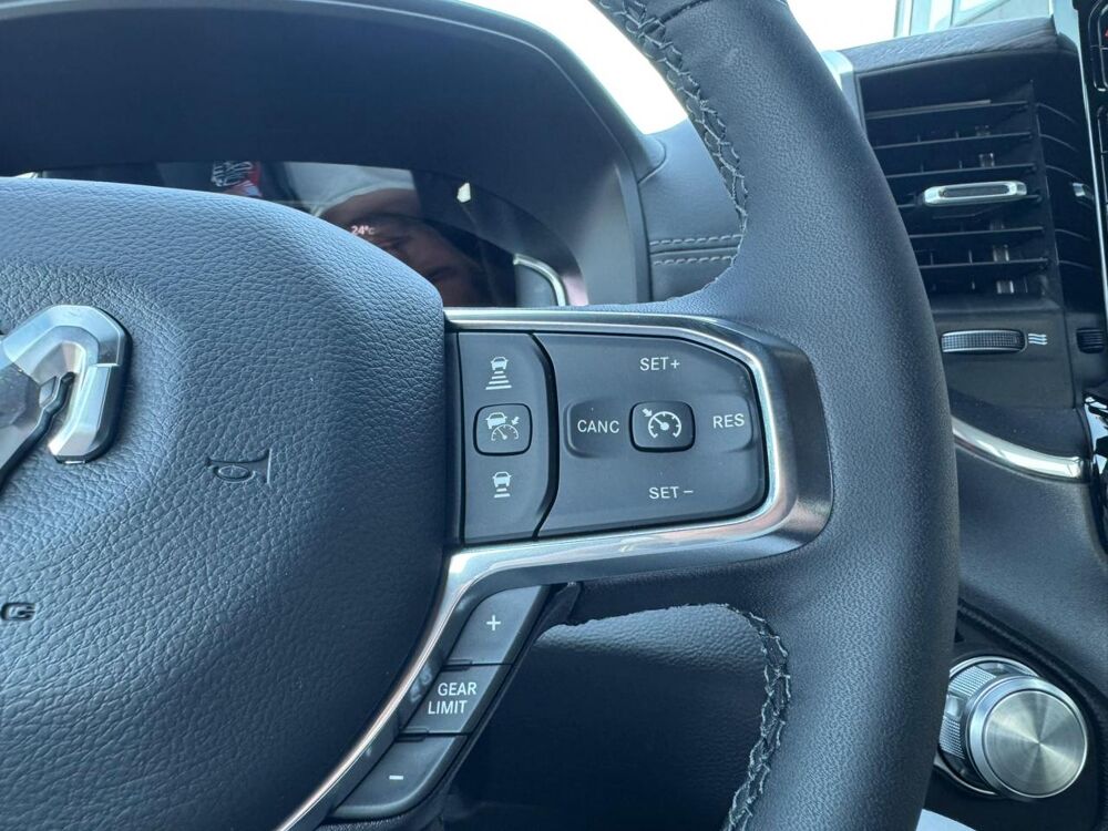 RAM 1500 CREW LAIE SPORT NIGHT EDITION AIR 2025 occasion 91830 Le Coudray-Montceaux