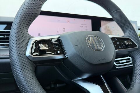 MG.EHS II 1.5 HYBRID+ 224 LUXURY 2026 occasion 38550 Clonas-sur-Var&egrave;ze