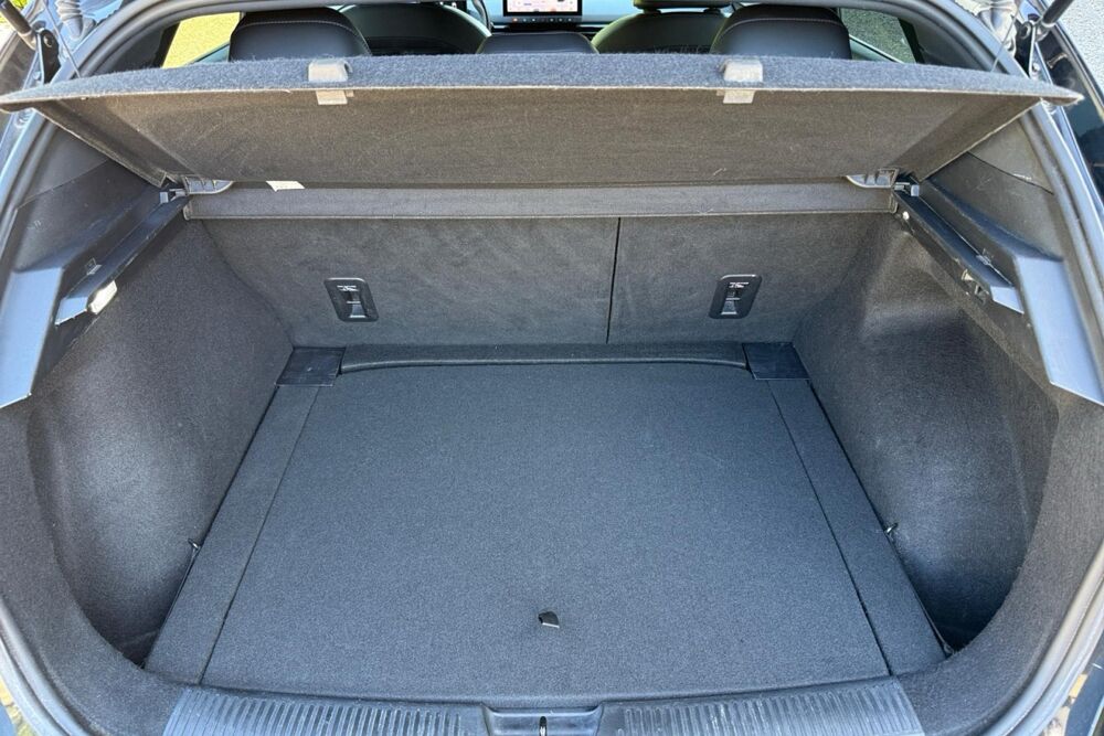 MG4 EV 64KWH 150KW 204CH 2WD LUXURY 2023 occasion 38550 Clonas-sur-Var&egrave;ze