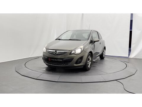 Opel corsa 1.4i Twinport - Finition COSMO / Garanti