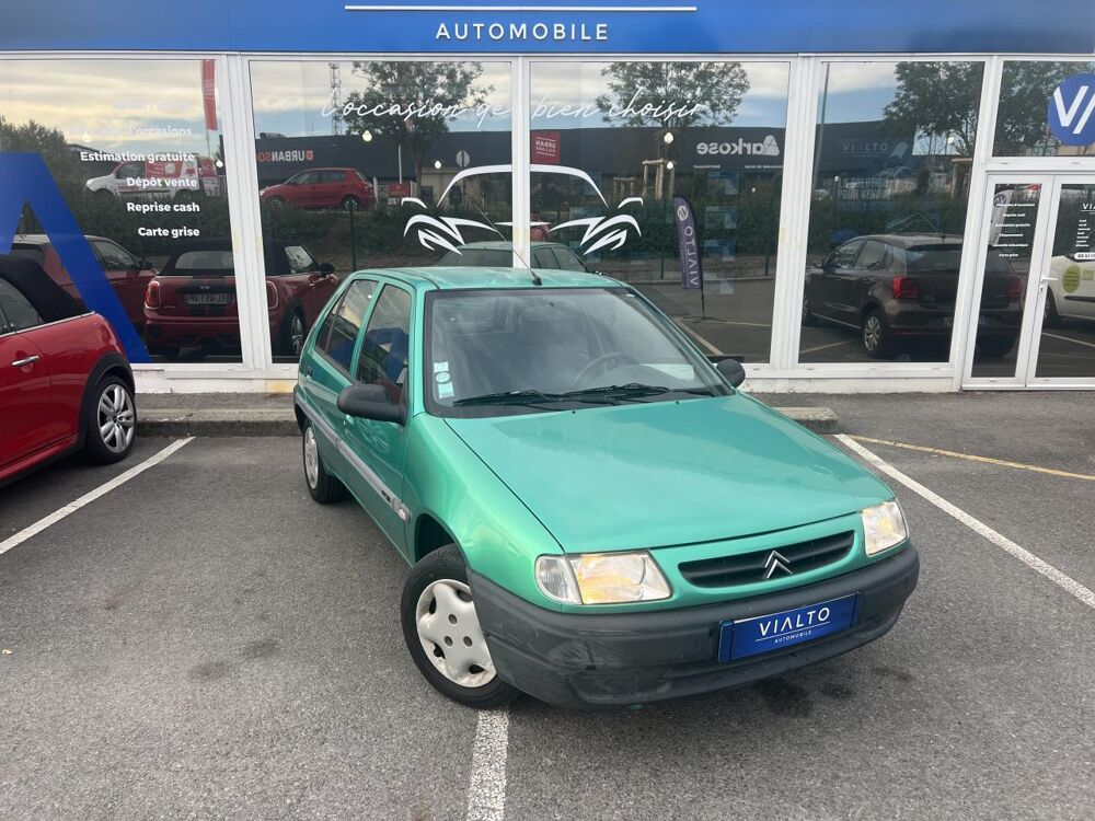 Saxo 1.0i BERLINE - 5 PORTES - 50 CV - ATTELAGE (DISTRI NEUVE) 1998 occasion 49070 Beaucouz&eacute;