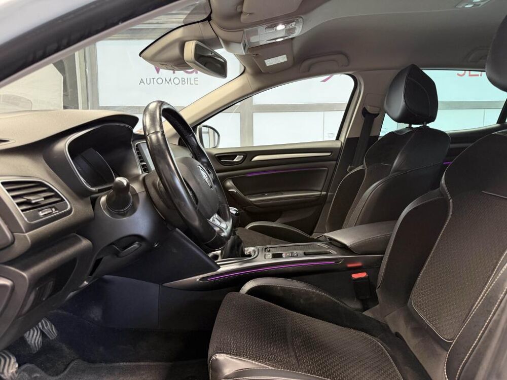 M&eacute;gane 4 1.6 dCi 130 Intens - Suivi Renault - Camera - affichage te 2017 occasion 60740 Saint-Maximin