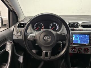 Polo 1.2i - 60 V 6R Life Equip&eacute;e Car play / Ciel Etoil&eacute; 2013 occasion 78680 &Eacute;p&ocirc;ne