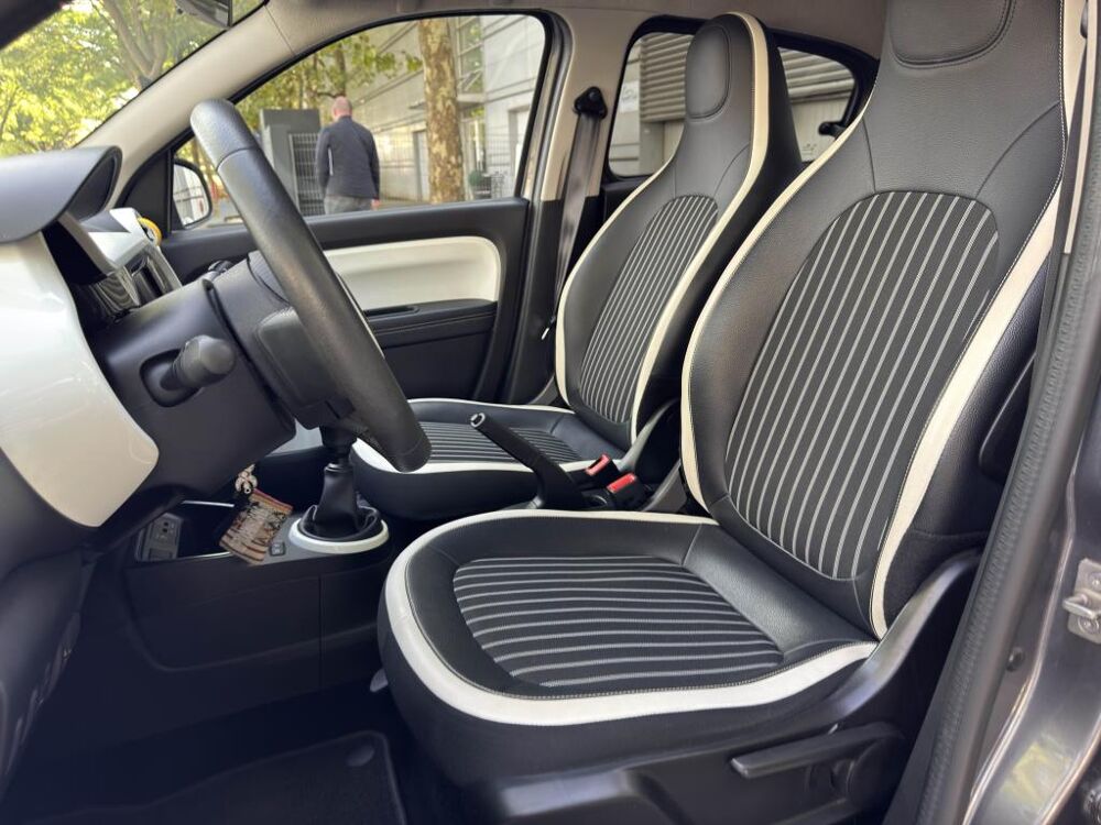 Twingo 1.0 Sce - 75 2020 III BERLINE Intens PHASE 2 2020 occasion 77185 Lognes