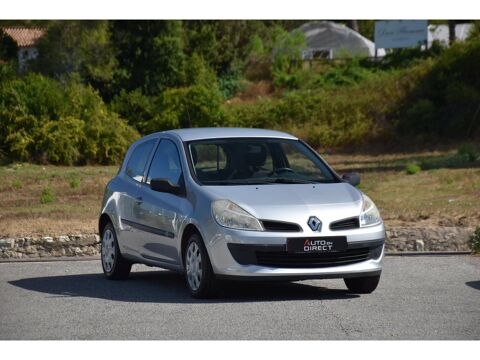 Clio 1.2i 16V - 75 III 2007 occasion 06250 Mougins