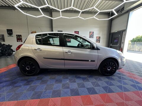 Clio 1.5 DCI 85 EXPRESSION CLIM 2010 occasion 33370 Artigues-pr&egrave;s-Bordeaux