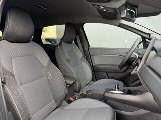 Captur NV 1.8 E-Tech Full Hybrid 160 Techno avec Pack Hiver 2025 occasion 35300 Foug&egrave;res