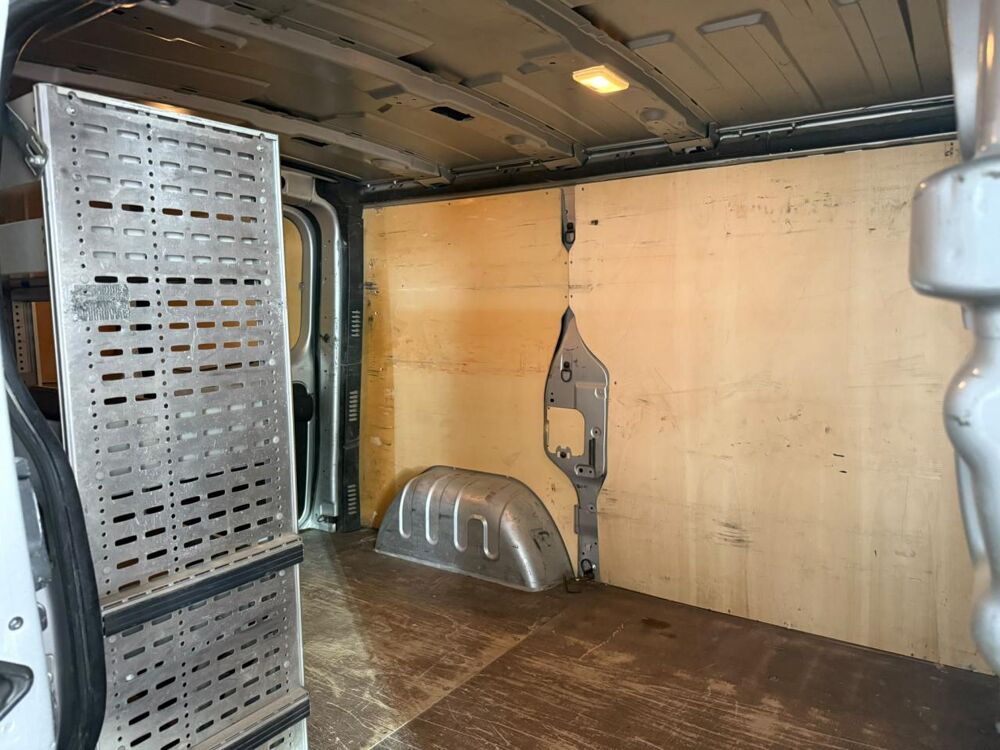 Trafic III L1H1 Grand Confort 1000 Kg 1.6 125ch Energy dCi - GARANT 2019 occasion 33700 M&eacute;rignac