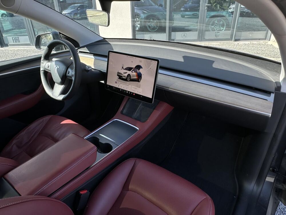Model Y RWD Standard PH1 SELLERIE CUIR SUR MESURE - GARANTIE 12 MOI 2023 occasion 33127 Saint-Jean-d'Illac