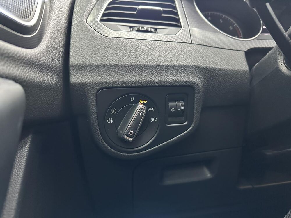 Golf 1.4 TSI 125 BLUEMOTION LOUNGE 2015 occasion 33370 Artigues-pr&egrave;s-Bordeaux