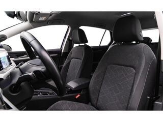 Golf 1.0 eTSI OPF - 110 - BV DSG 7 VIII BERLINE Life Plus PHASE 2023 occasion 78300 Poissy