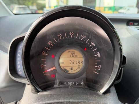 Aygo 1.0 VVT-i II 2017 x-play PHASE 1 2017 occasion 13400 Aubagne