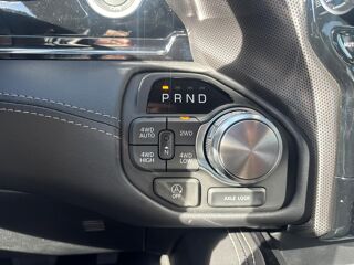 RAM 1500 CREW LIMITED NIGHT EDITION BOX HAYON MULTI V8 5,7L 2026 occasion 91830 Le Coudray-Montceaux