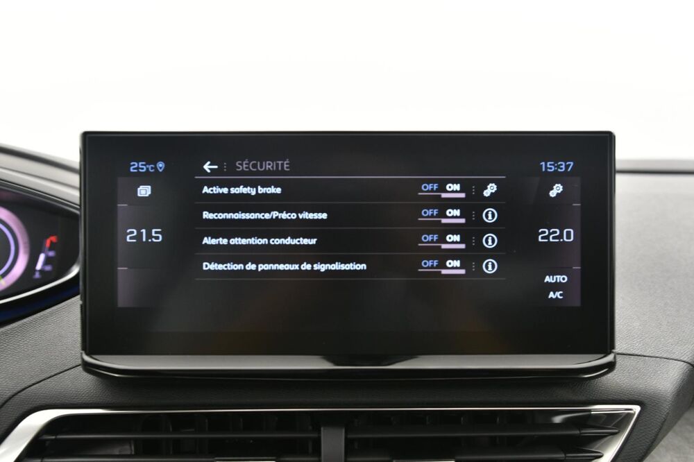 5008 Hybrid 136 e-DCS6 GT occasion 17130 Montendre