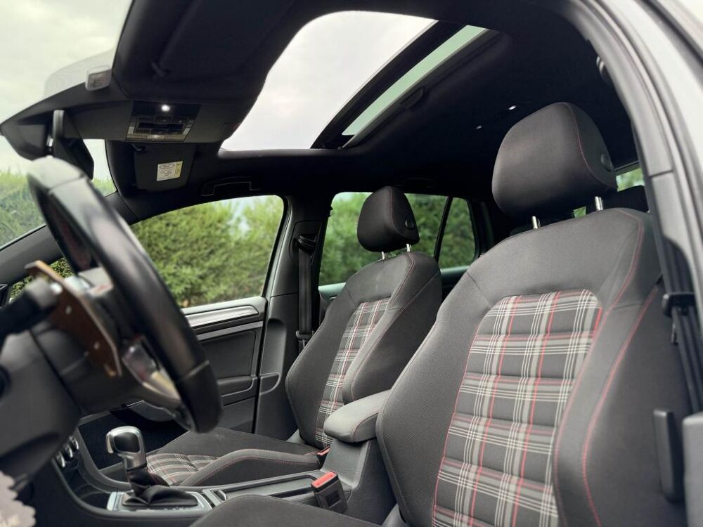 Golf GTI PERFORMANCE 2.0 TSI - 245CH - CAM - ACC - TOIT - DYNAUDI 2020 occasion 13760 Saint-Cannat