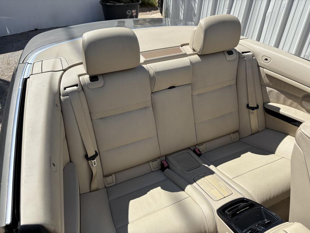 S&eacute;rie 3 330i Cabriolet Luxe - BVA CABRIOLET E93 330i 2009 occasion 83490 Le Muy