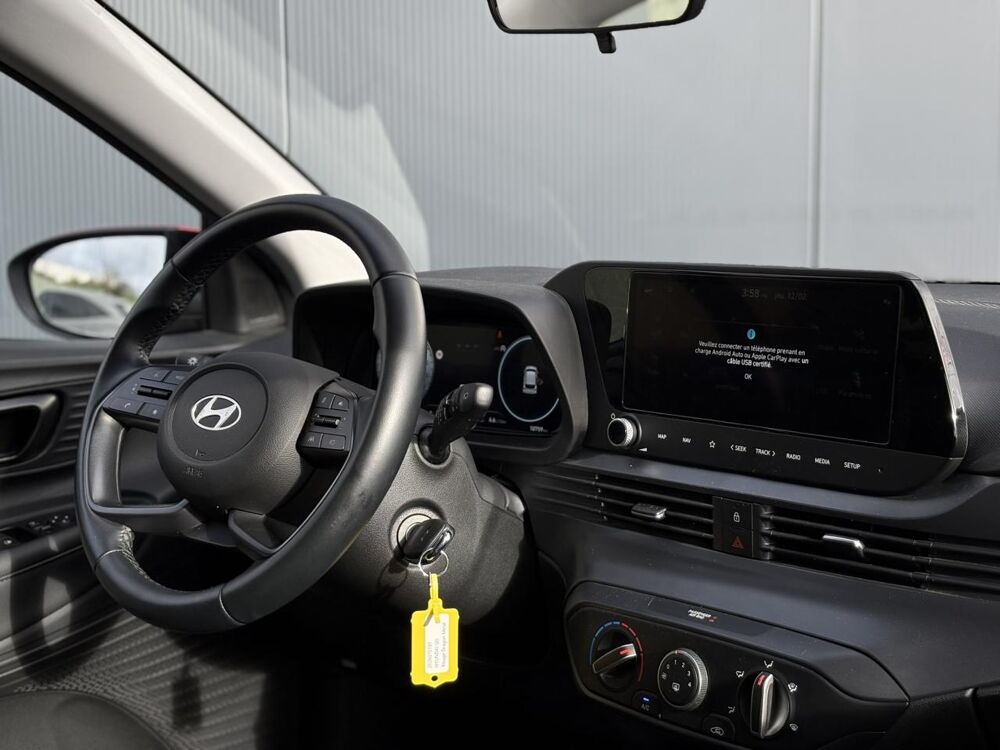 i20 1.T-GDI 100 Klass avec GPS, Cam&eacute;ra de recul et Apple Car Pla 2025 occasion 35300 Foug&egrave;res