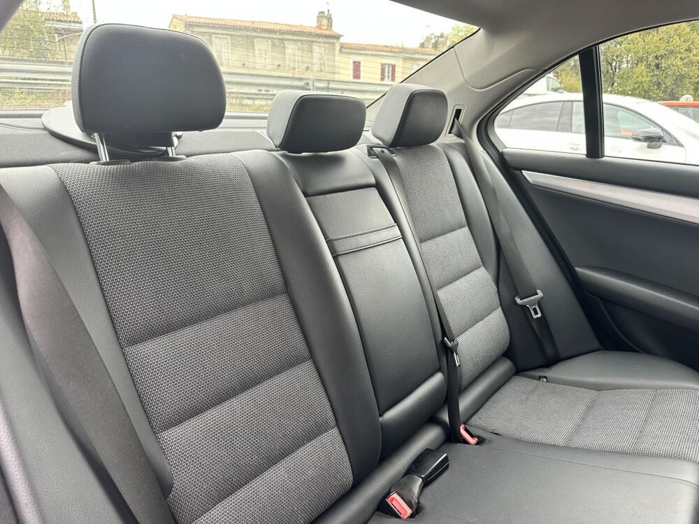 Classe C 180 CDI 120 CH - BlueEfficiency Avantgarde - GARANTIE 12 MO 2012 occasion 33450 Montussan