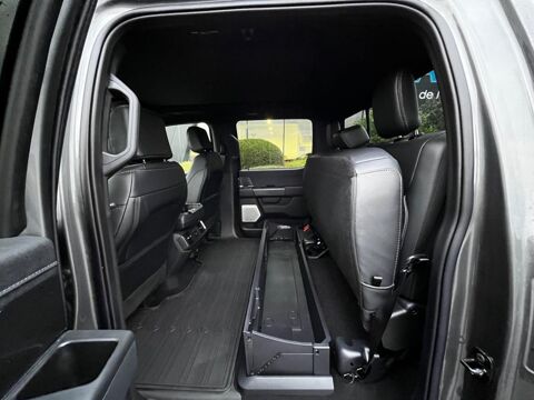 Divers Supercrew LARIAT Black Package V8 5.0L 2025 occasion 91830 Le Coudray-Montceaux