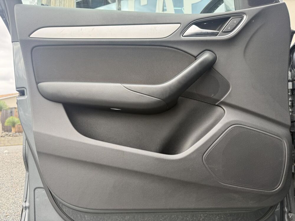 Q3 Quattro 2.0 TDI 150 CH BVA S-tronic Ambiente PH 2-GARANTIE 2016 occasion 33127 Saint-Jean-d'Illac